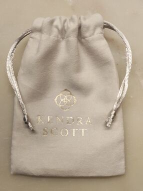 Kendra Scott White & Gold Drawstring Jewelry Dust Bag!